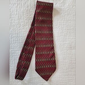 100% Silk Oscar de la Renta Red, Green and Gold Geometric Silk Tie Necktie